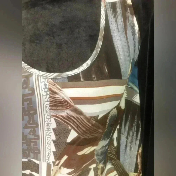 Ali & Kris Sheer Long Coverup Handkerchief hem, Racerback,Cardinal print,light - Picture 2 of 7